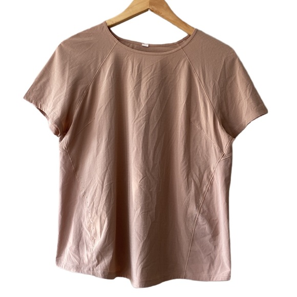 🌟Host Pick🌟Lululemon Lightweight Stretch Running Short Sleeve Shirt - Picture 3 of 15